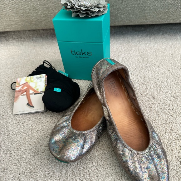 Tieks Shoes - Limited Edition Tieks Halloween Love Potion Ballet Flats size 6
